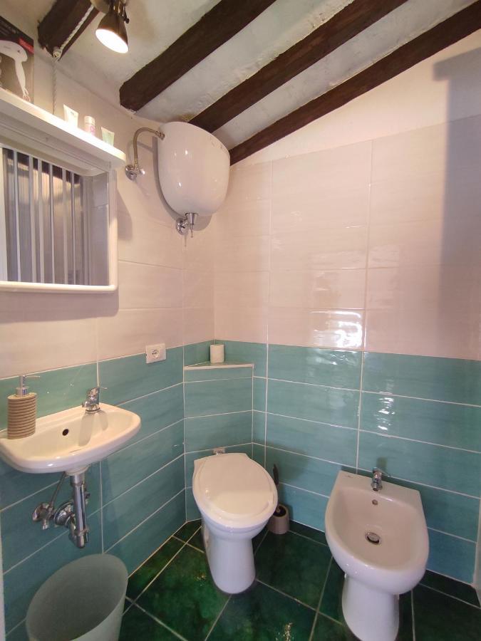 Attico Casa Via Rocca Sole Apartment ปอจจิบองซี ภายนอก รูปภาพ