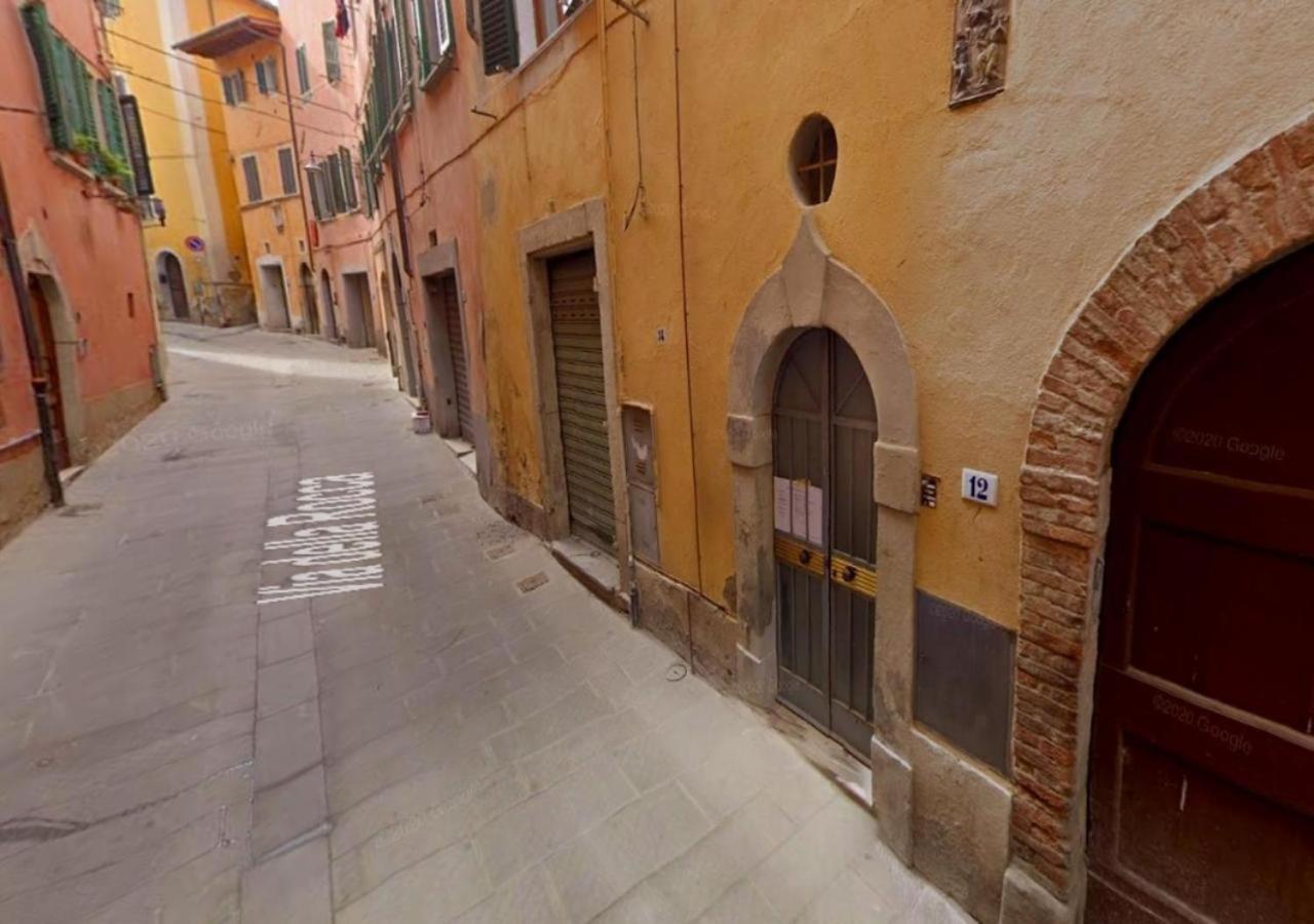Attico Casa Via Rocca Sole Apartment ปอจจิบองซี ภายนอก รูปภาพ